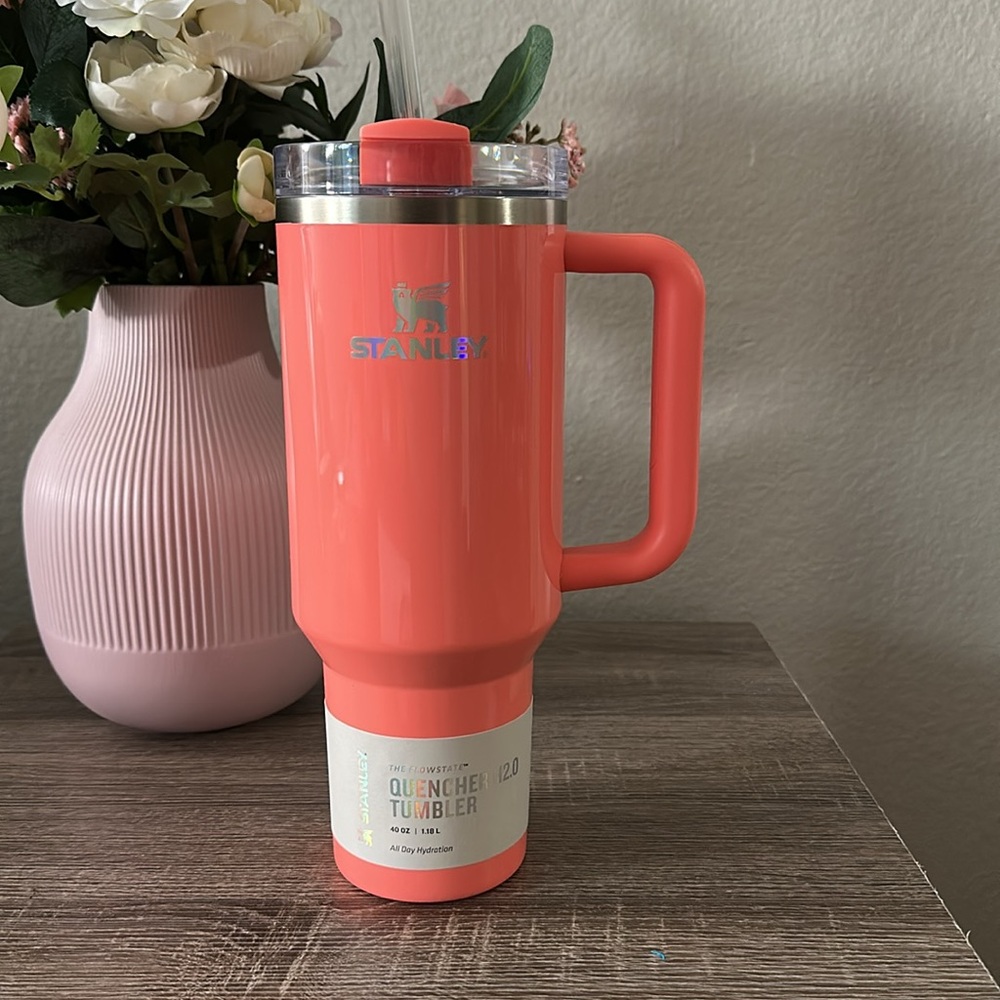 Stanley H2.0 Flowstate Quencher 40oz Stainless Steel Tumbler color Pucker Peach - Picture 5 of 5